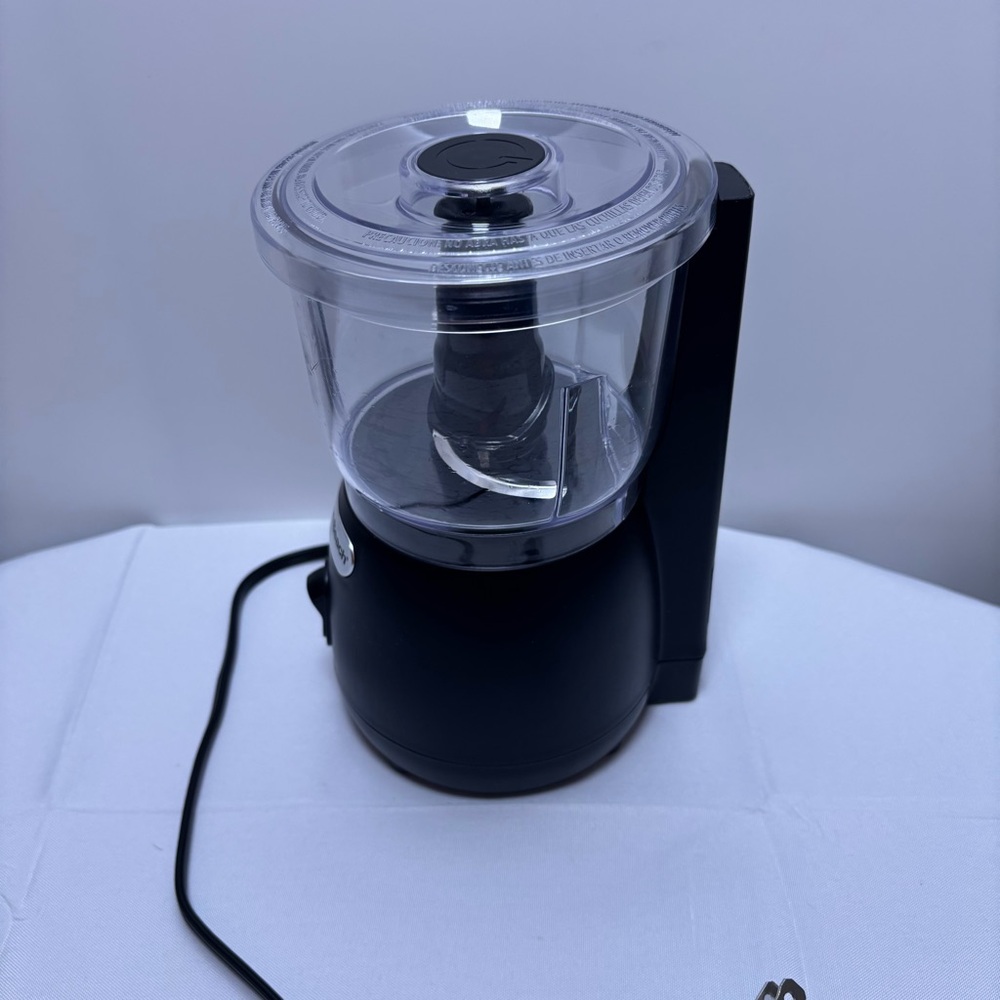 Hamilton Beach Stack & Press Two Speed Food Chopper Model 72890F - Picture 5 of 8